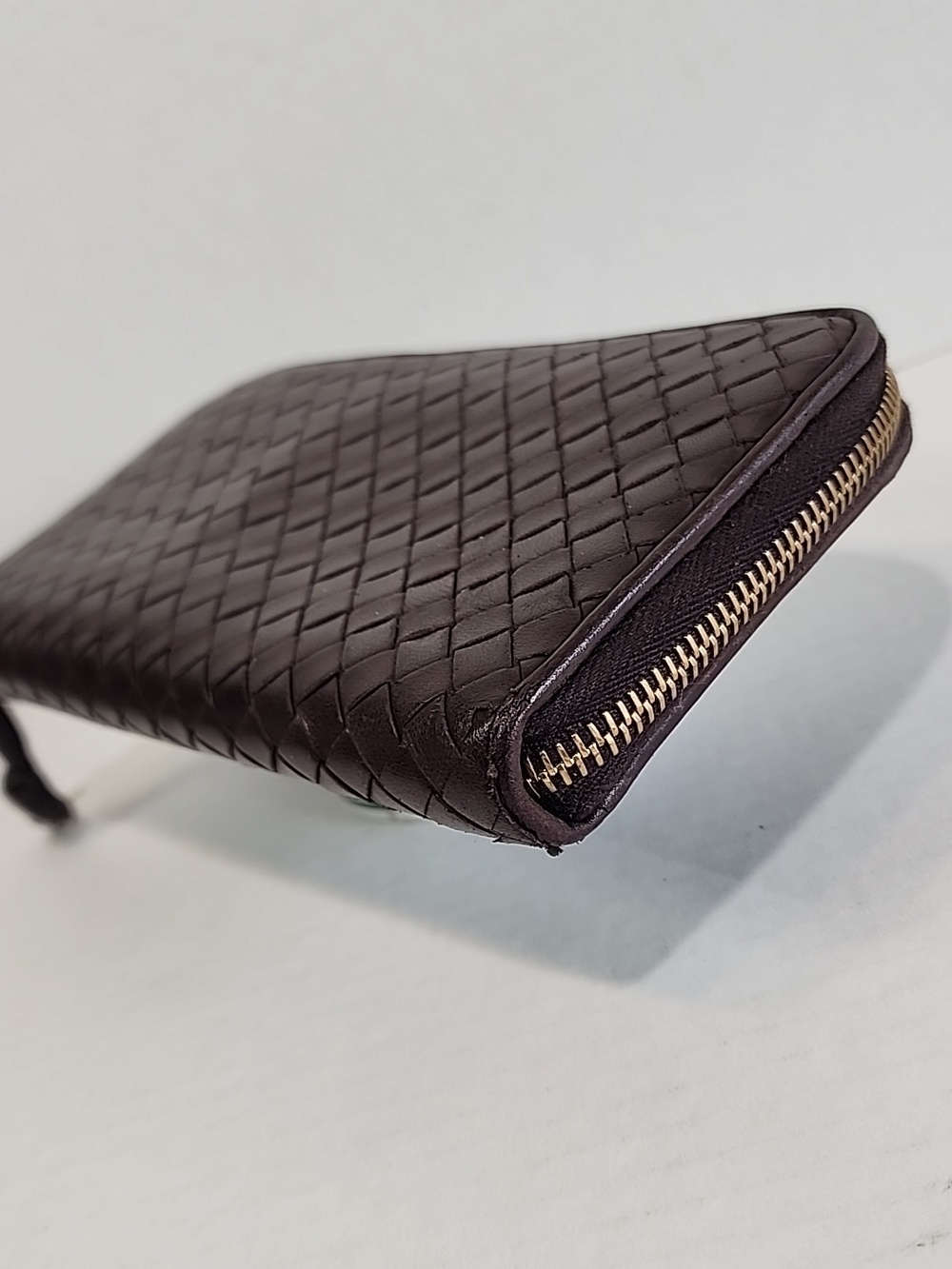 Bottega Veneta Round Long Wallet Intrecciato Dark Brown Leather Zippy Wallet! - Picture 10 of 16